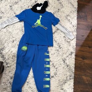 Blue Kids Jordan Tracksuit with Graphic Design